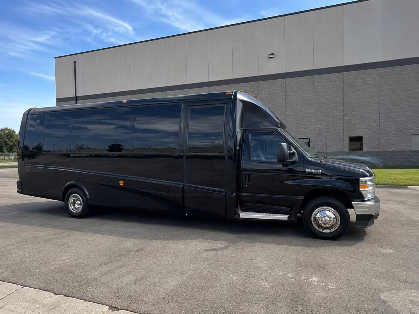 18 passenger minibus