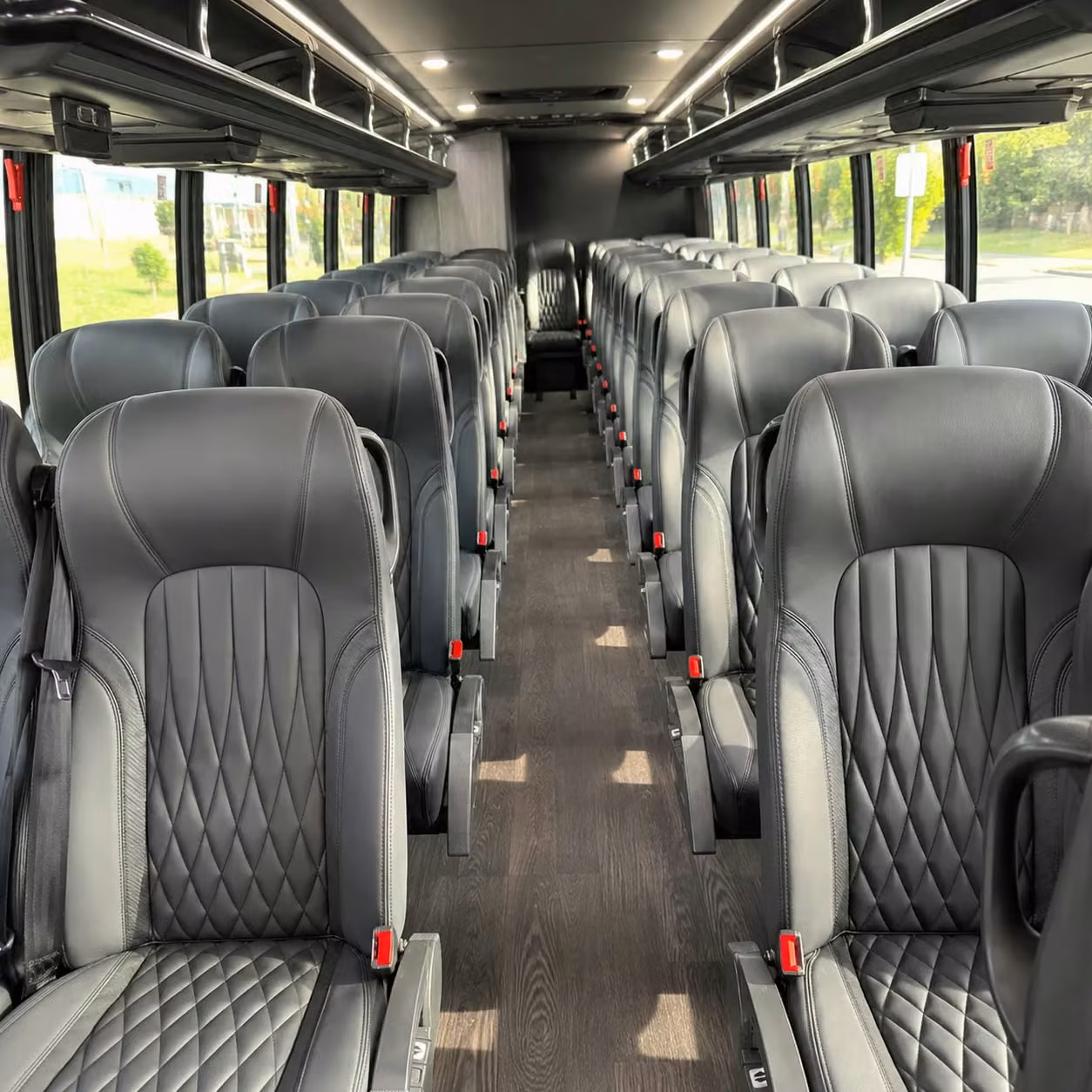 new bedford 30 passenger minibus rental