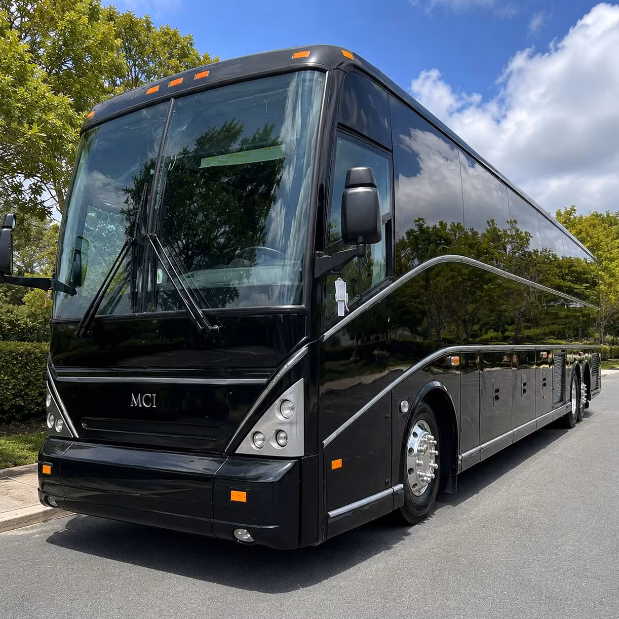 newbedfordcharterbus com is here to make concert night in new bedford stress free from start to finish